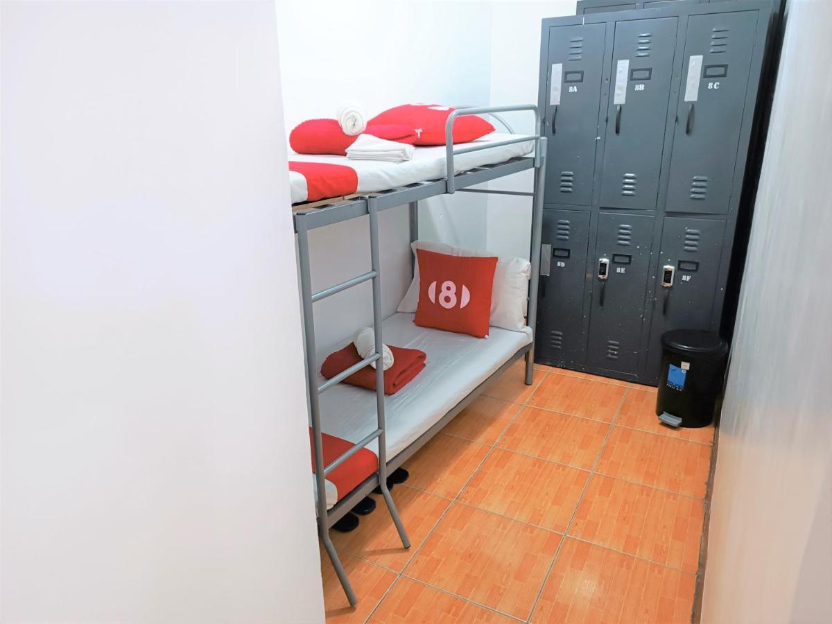 8Hostel Manila Eksteriør billede